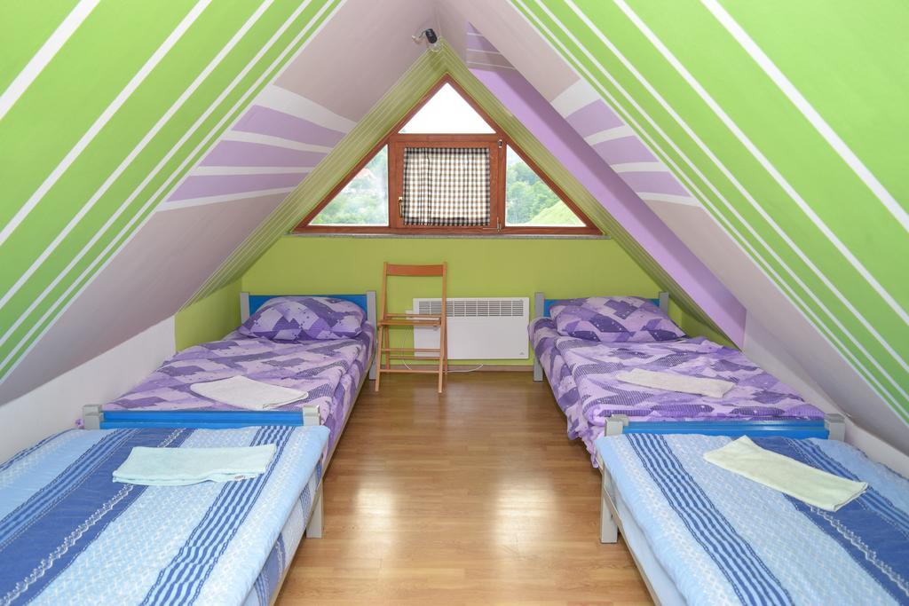 Sobe Sa Kupatilom Jajce 亚伊采 外观 照片