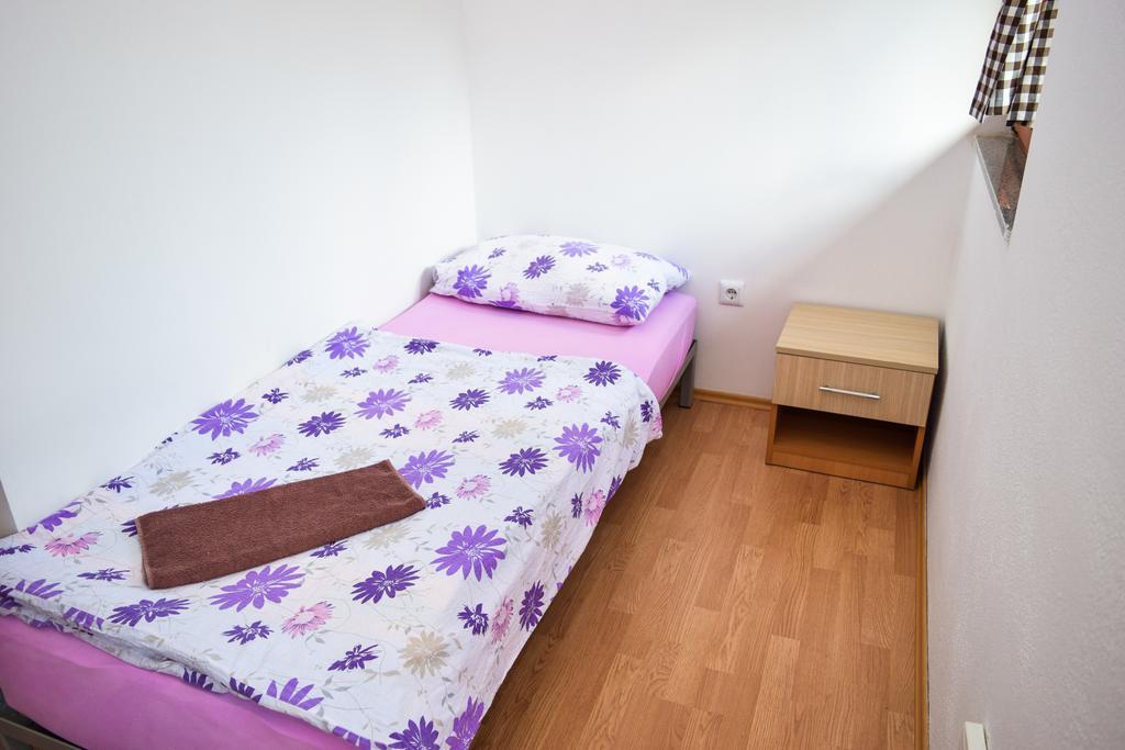 Sobe Sa Kupatilom Jajce 亚伊采 外观 照片